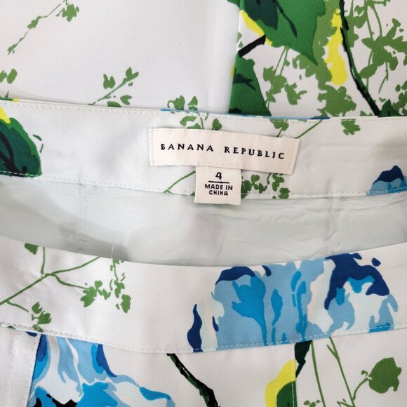 Banana Republic Pleated Silk Floral Skirt - Picture 2 of 6